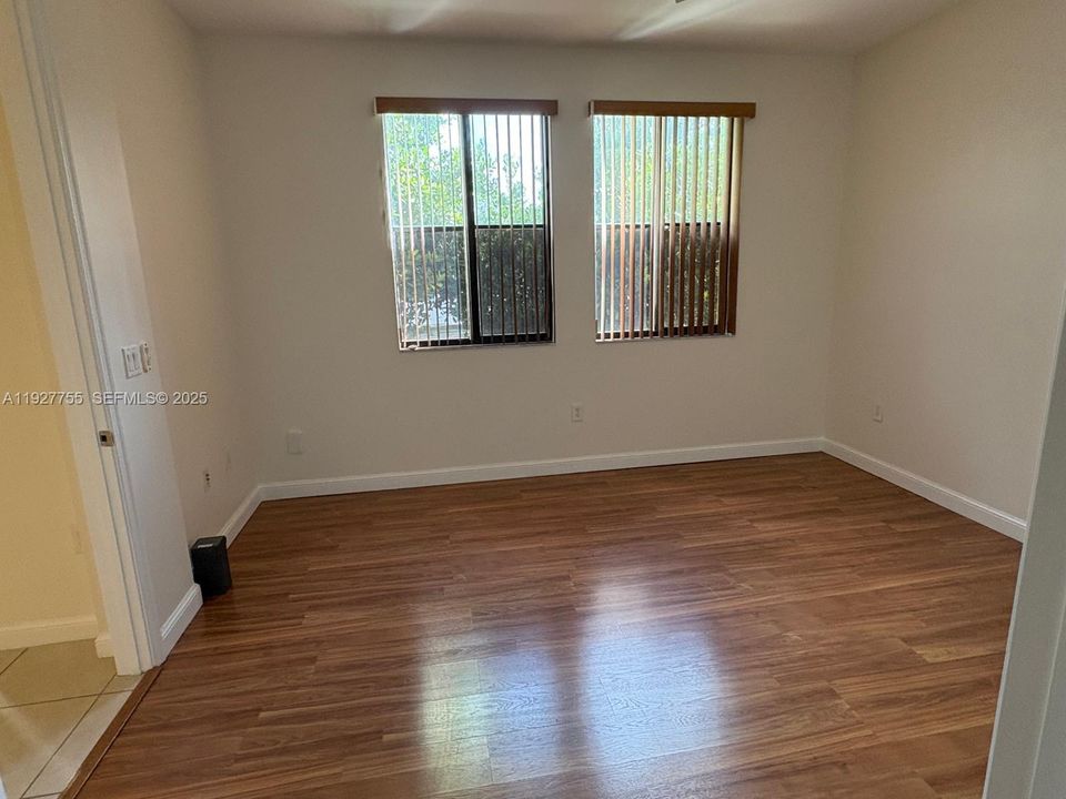 В аренду: $2,750 (2 спален, 2 ванн, 1159 Квадратных фут)