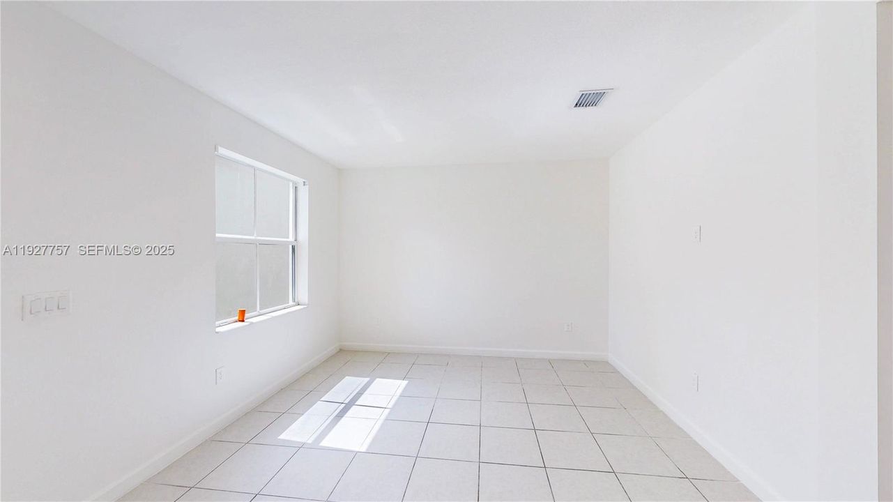 For Sale: $334,900 (3 beds, 2 baths, 1483 Square Feet)