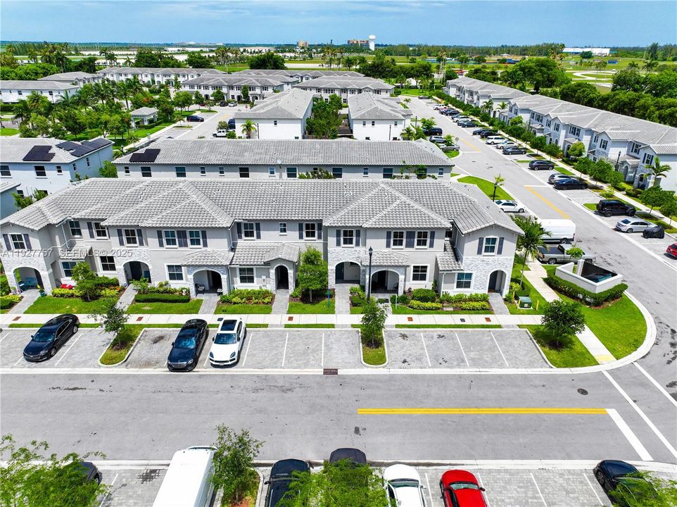 For Sale: $334,900 (3 beds, 2 baths, 1483 Square Feet)