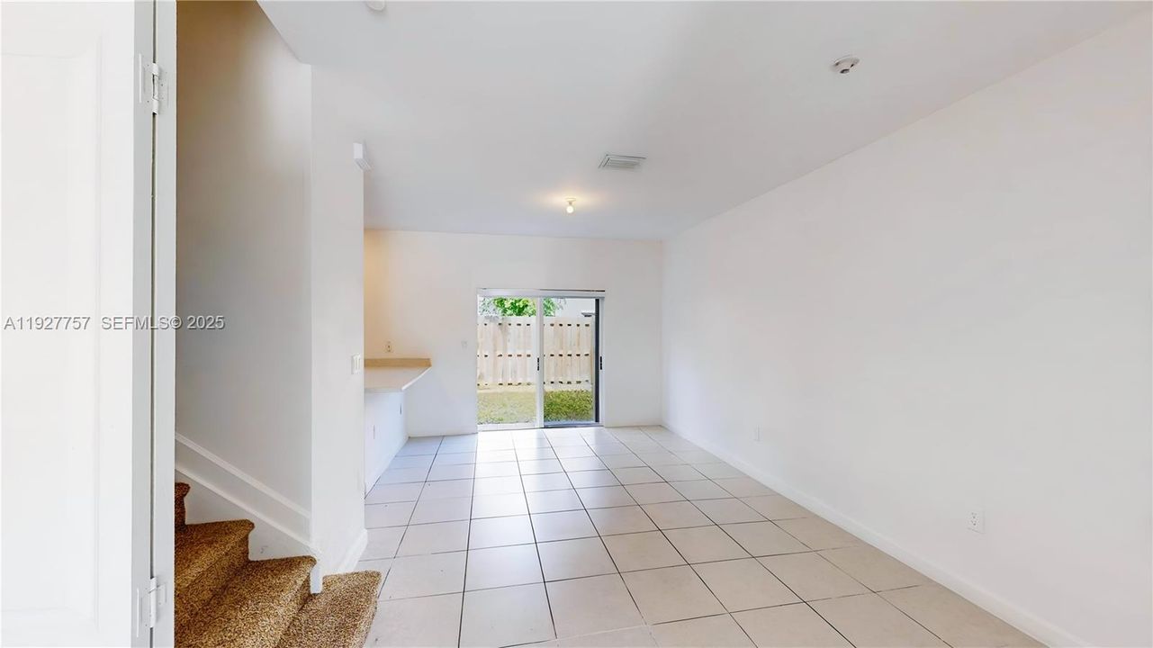 For Sale: $334,900 (3 beds, 2 baths, 1483 Square Feet)