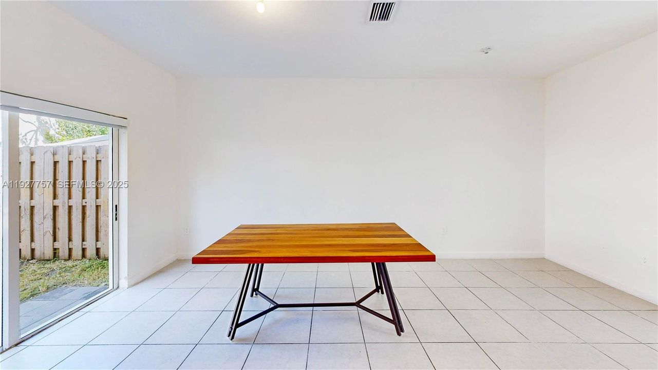 For Sale: $334,900 (3 beds, 2 baths, 1483 Square Feet)