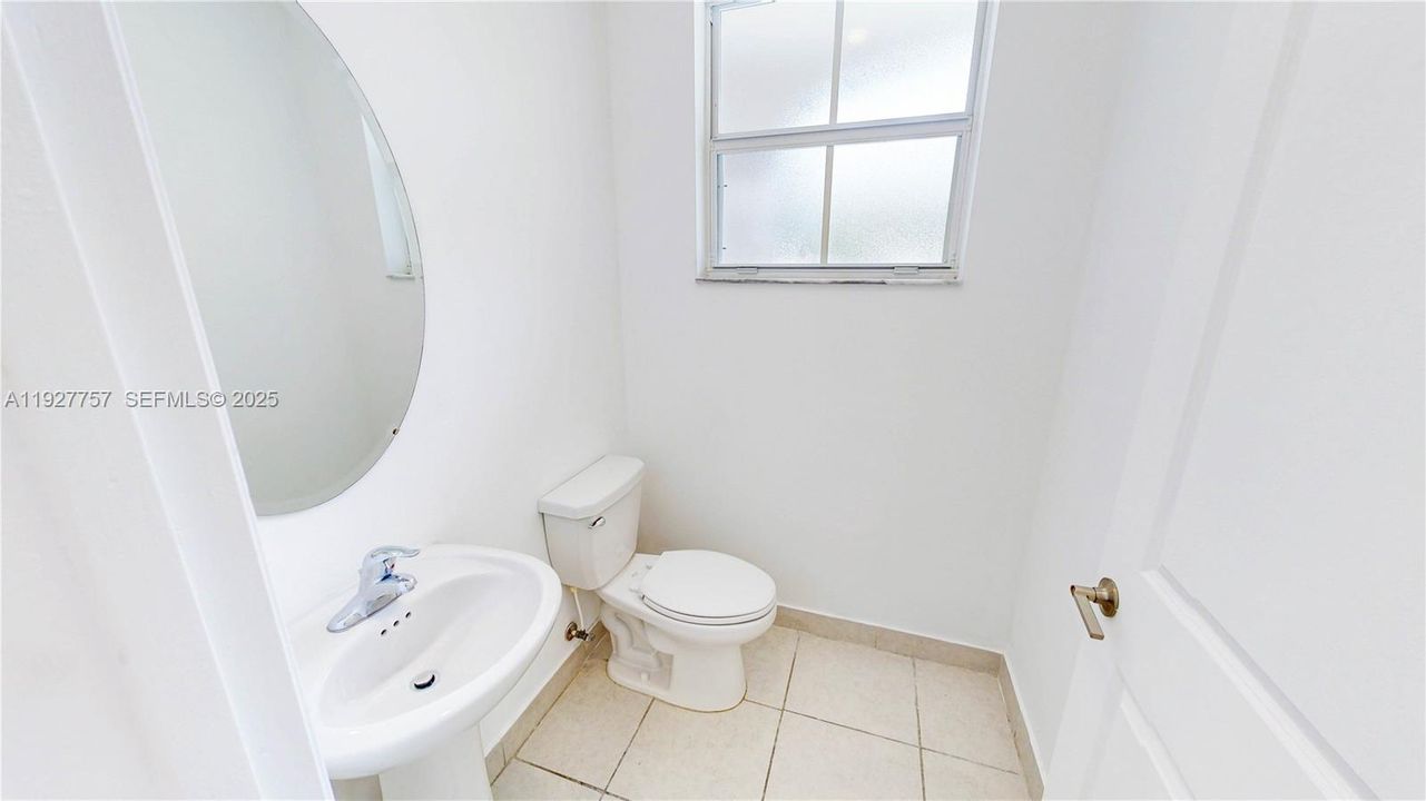 For Sale: $334,900 (3 beds, 2 baths, 1483 Square Feet)