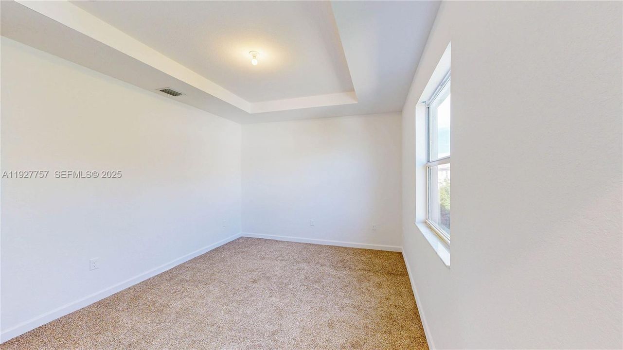 For Sale: $334,900 (3 beds, 2 baths, 1483 Square Feet)