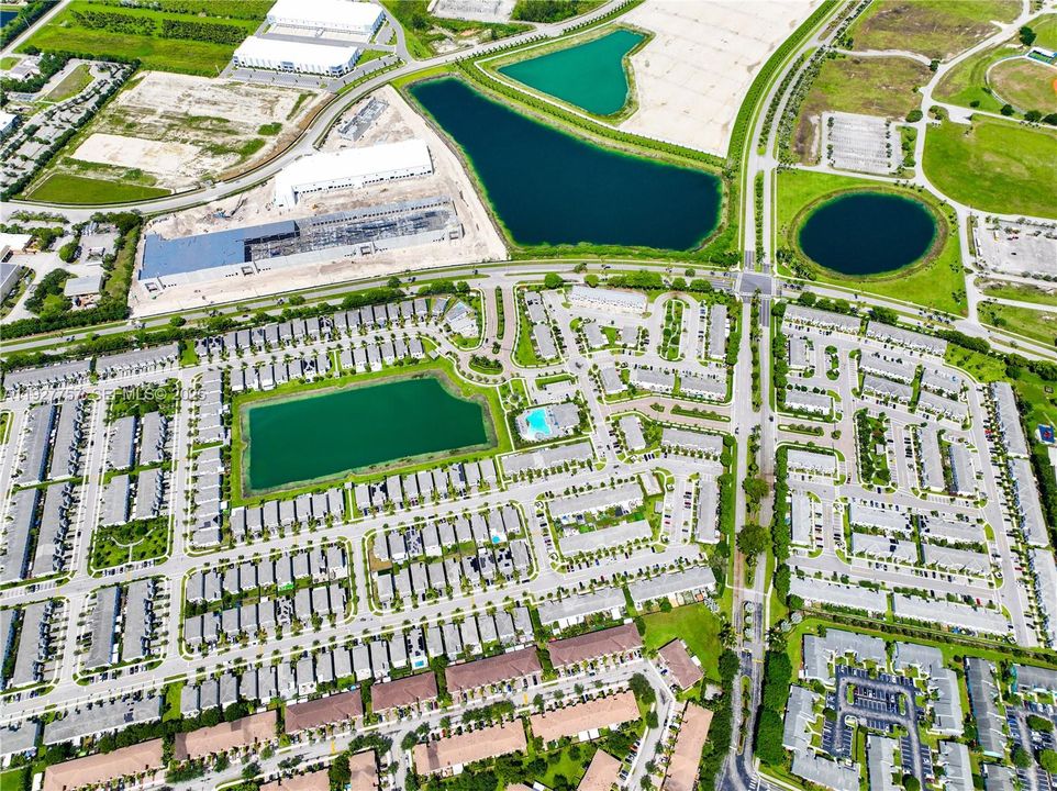 For Sale: $334,900 (3 beds, 2 baths, 1483 Square Feet)