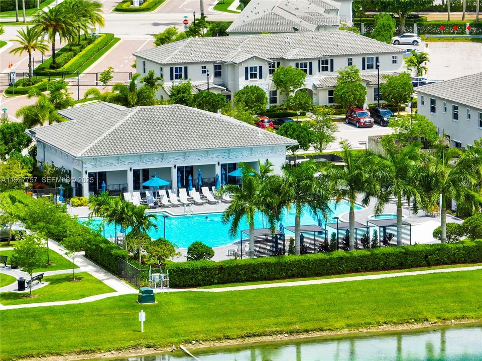 For Sale: $334,900 (3 beds, 2 baths, 1483 Square Feet)