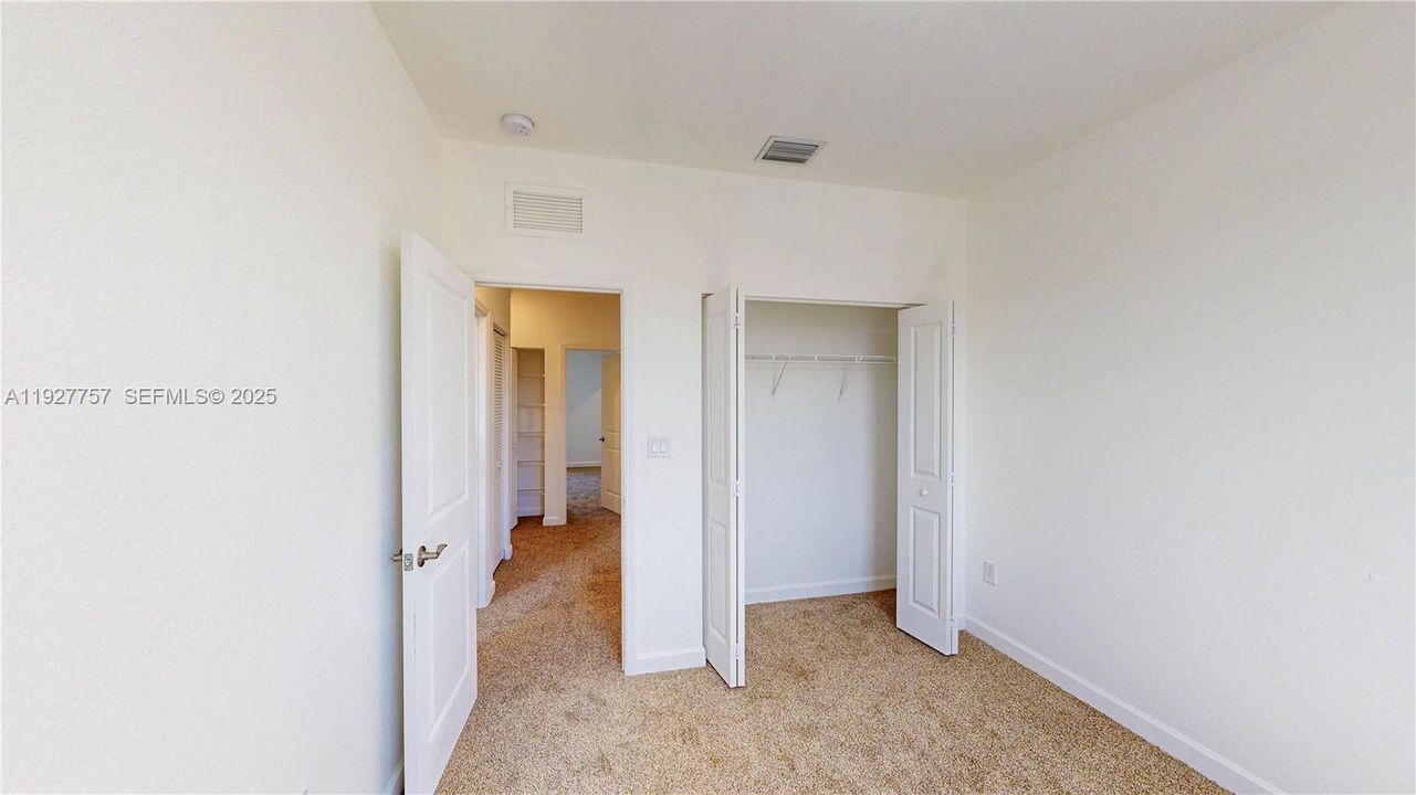 For Sale: $334,900 (3 beds, 2 baths, 1483 Square Feet)