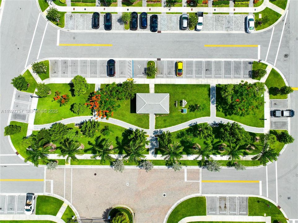 For Sale: $334,900 (3 beds, 2 baths, 1483 Square Feet)