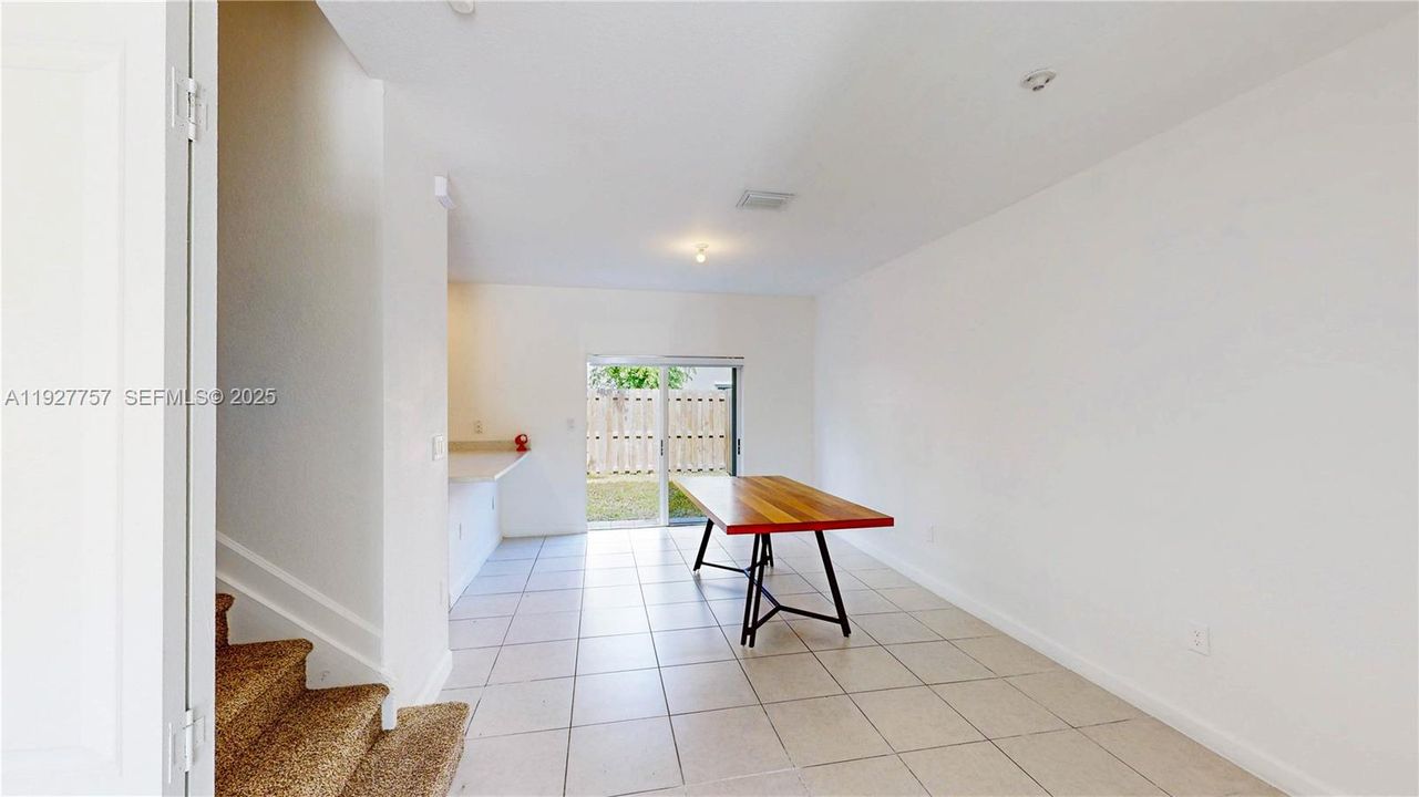 For Sale: $334,900 (3 beds, 2 baths, 1483 Square Feet)