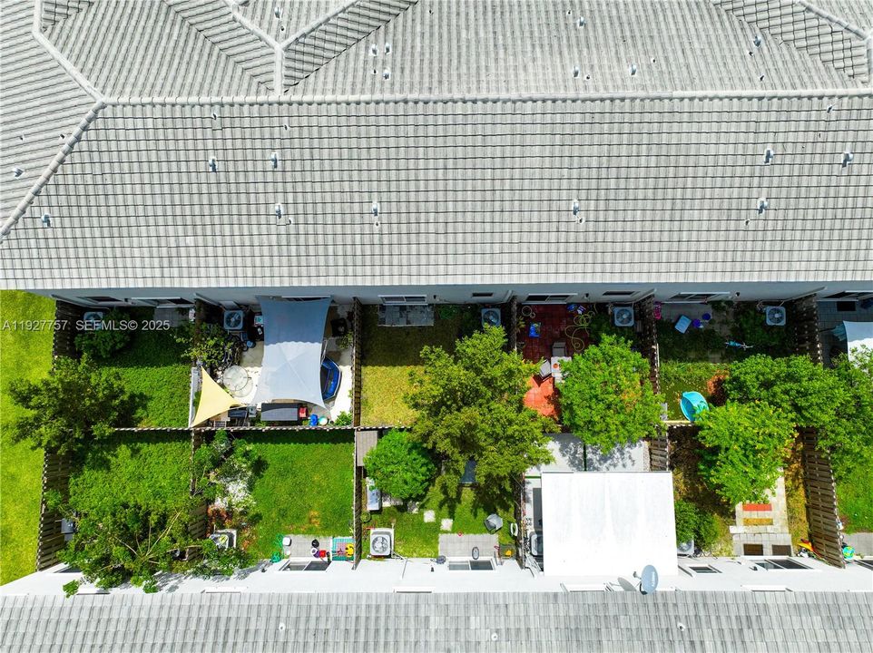 For Sale: $334,900 (3 beds, 2 baths, 1483 Square Feet)