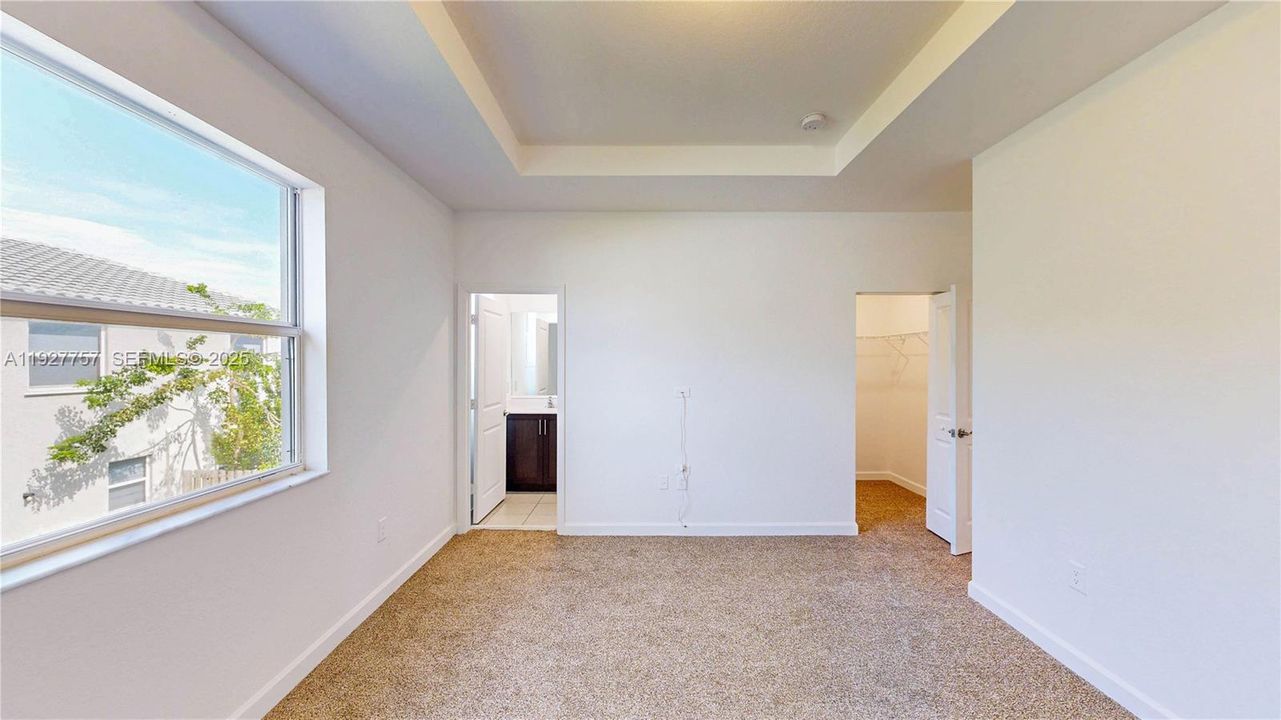 For Sale: $334,900 (3 beds, 2 baths, 1483 Square Feet)