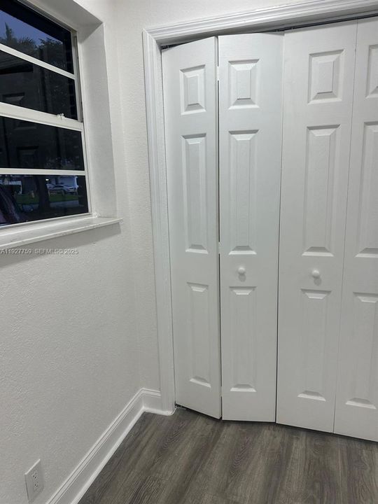 For Sale: $525,000 (3 beds, 2 baths, 1694 Square Feet)