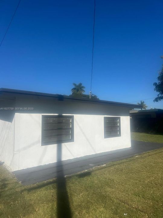 For Sale: $525,000 (3 beds, 2 baths, 1694 Square Feet)