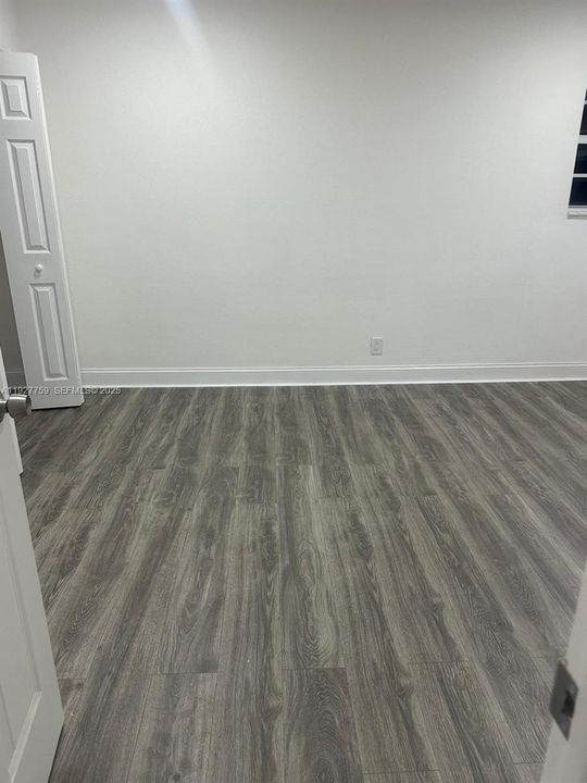 For Sale: $525,000 (3 beds, 2 baths, 1694 Square Feet)