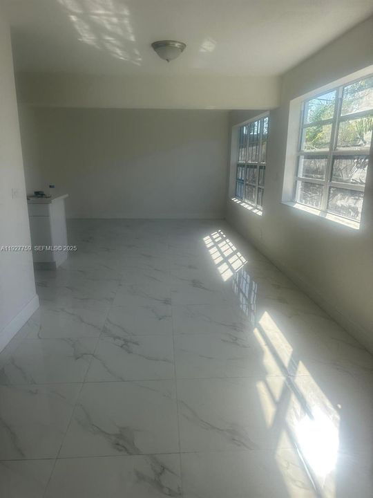 For Sale: $525,000 (3 beds, 2 baths, 1694 Square Feet)