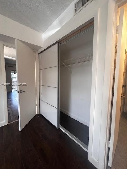 2nd Bedroom closet