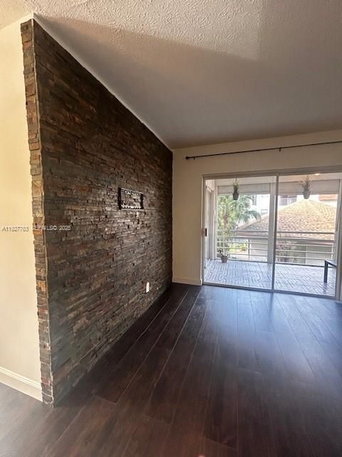 В аренду: $2,000 (2 спален, 2 ванн, 1078 Квадратных фут)