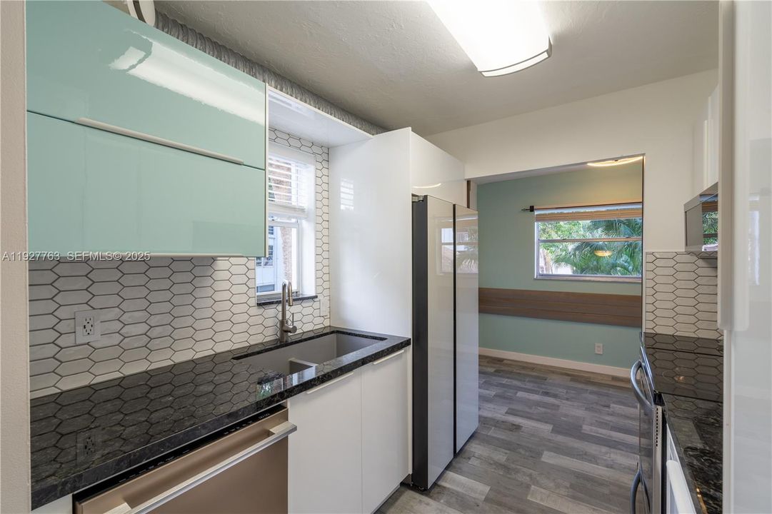 В аренду: $2,000 (2 спален, 2 ванн, 1078 Квадратных фут)