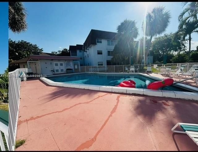 В аренду: $2,000 (2 спален, 2 ванн, 1078 Квадратных фут)