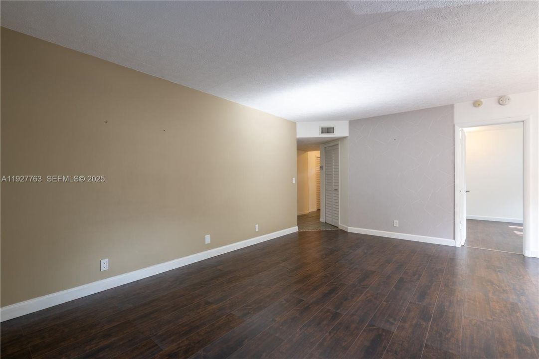 В аренду: $2,000 (2 спален, 2 ванн, 1078 Квадратных фут)