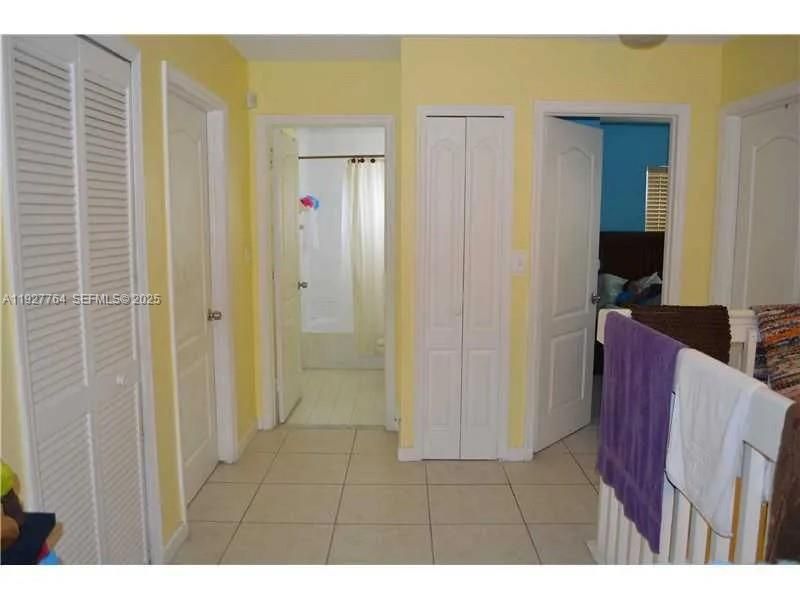 出租: $3,100 (3 贝兹, 2 浴室, 1848 平方英尺)