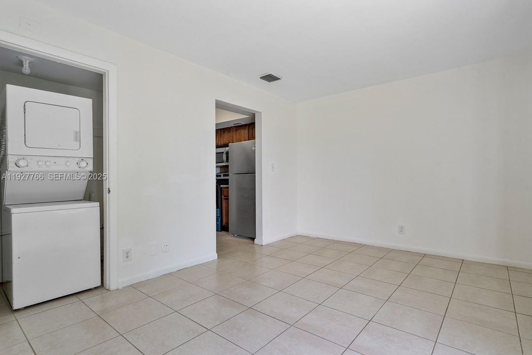 En Renta: $2,600 (3 camas, 2 baños, 1200 Pies cuadrados)