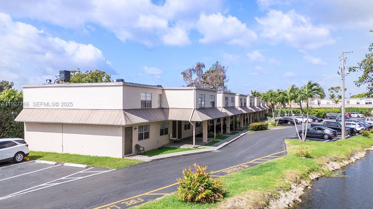 En Renta: $2,600 (3 camas, 2 baños, 1200 Pies cuadrados)