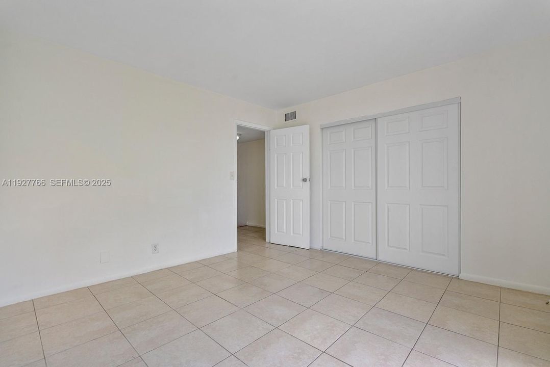 En Renta: $2,600 (3 camas, 2 baños, 1200 Pies cuadrados)