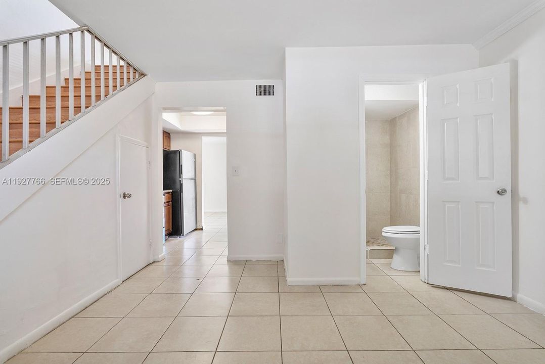 En Renta: $2,600 (3 camas, 2 baños, 1200 Pies cuadrados)