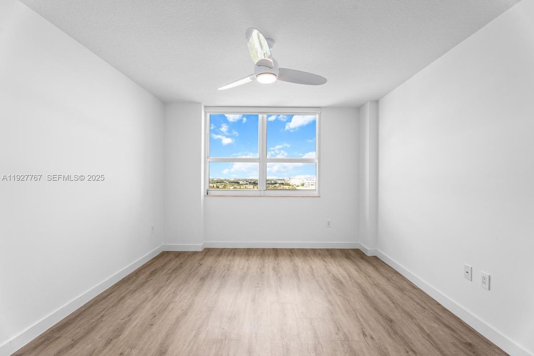 待售: $479,000 (2 贝兹, 2 浴室, 1175 平方英尺)