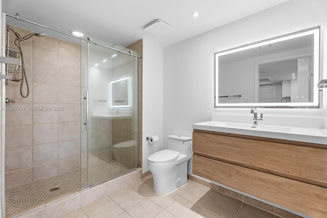 待售: $479,000 (2 贝兹, 2 浴室, 1175 平方英尺)