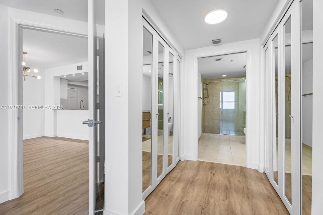 待售: $479,000 (2 贝兹, 2 浴室, 1175 平方英尺)