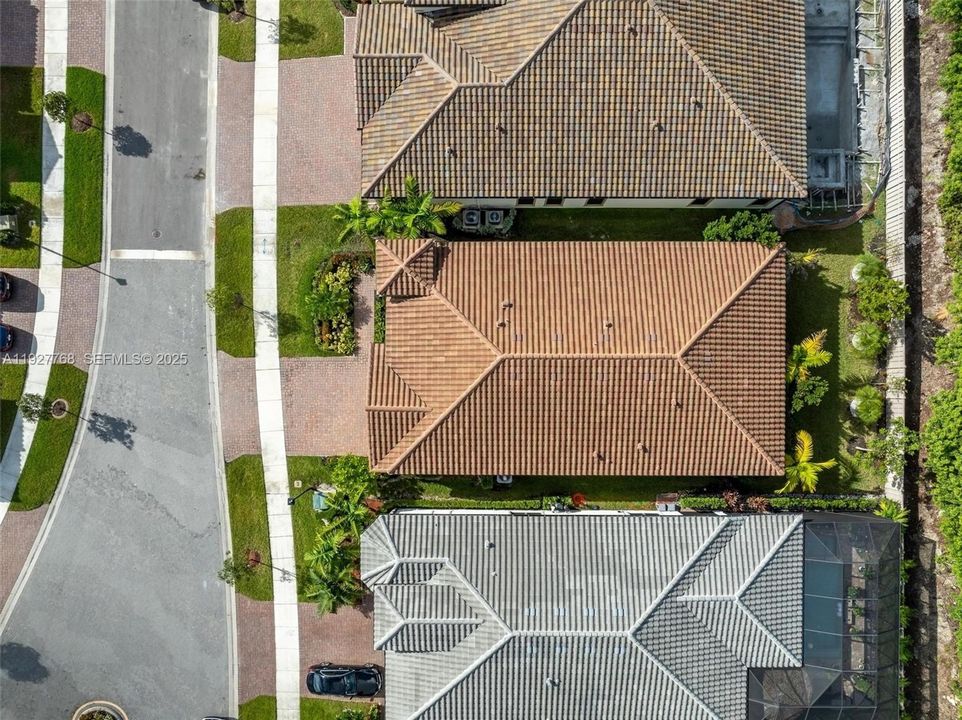 For Sale: $989,000 (3 beds, 2 baths, 2174 Square Feet)