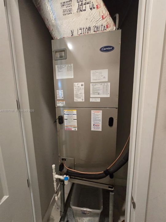 For Sale: $989,000 (3 beds, 2 baths, 2174 Square Feet)