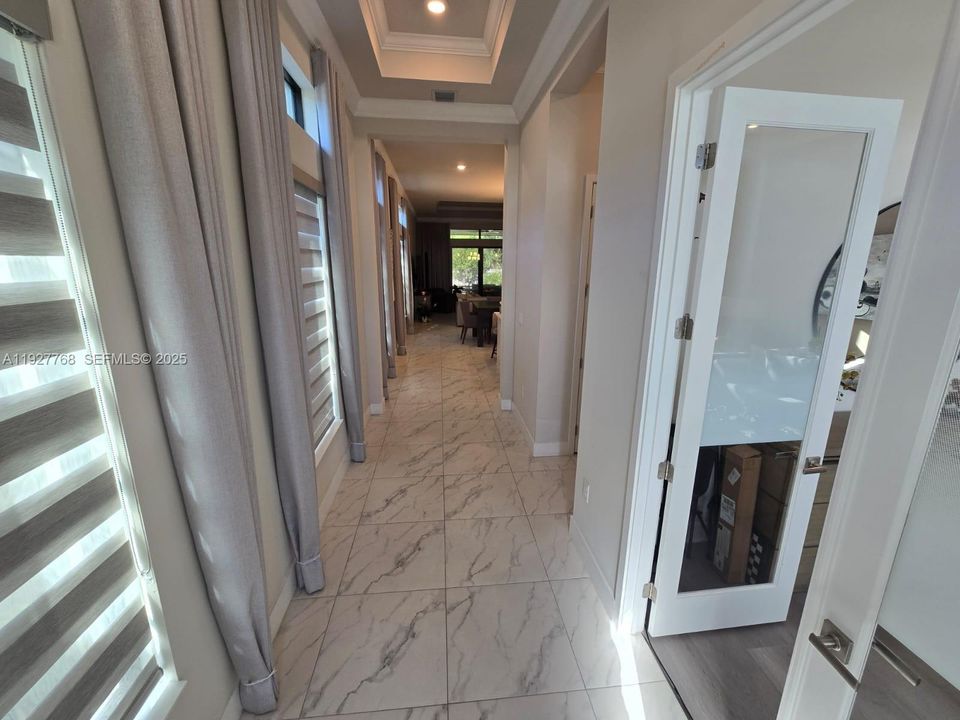 For Sale: $989,000 (3 beds, 2 baths, 2174 Square Feet)