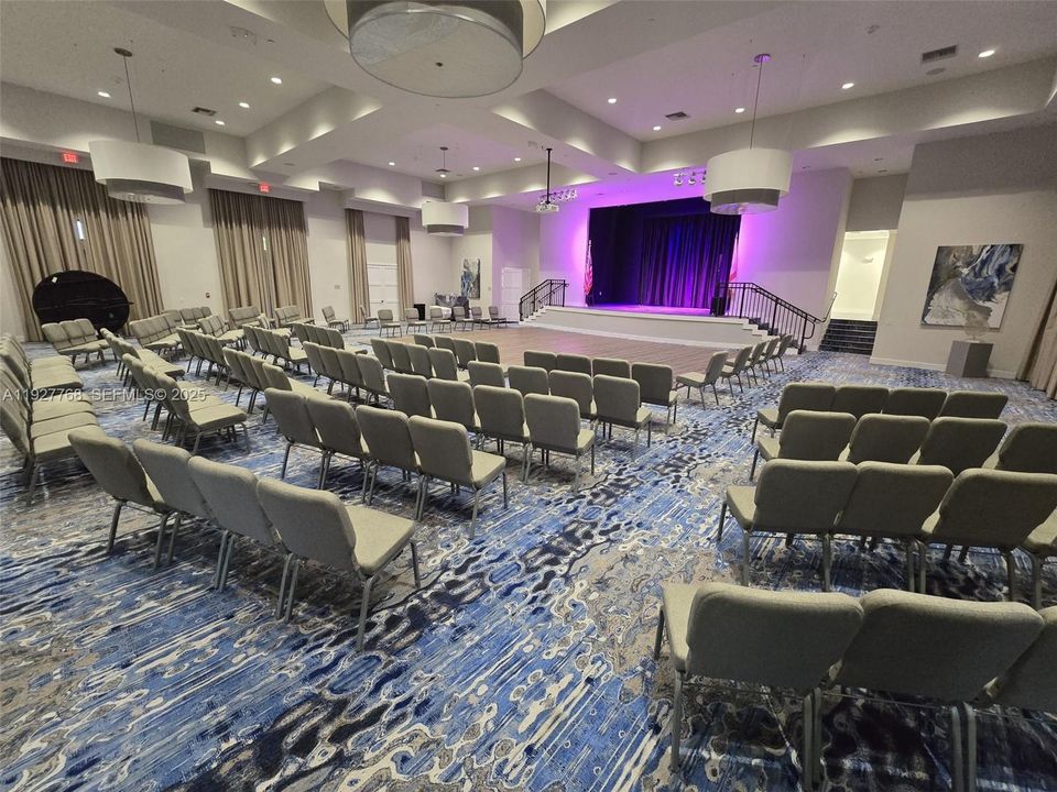 For Sale: $989,000 (3 beds, 2 baths, 2174 Square Feet)