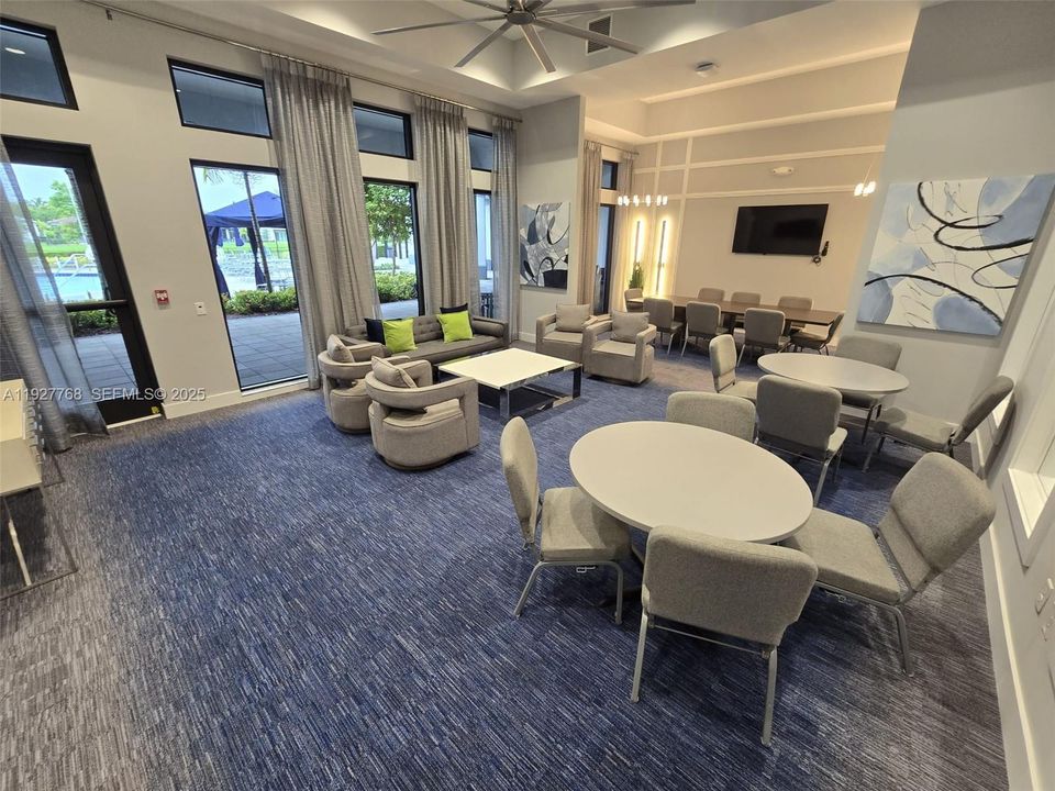 For Sale: $989,000 (3 beds, 2 baths, 2174 Square Feet)