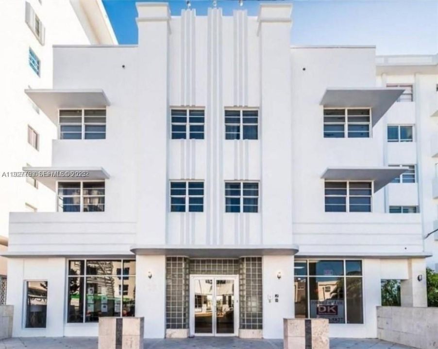 For Rent: $2,850 (0 beds, 1 baths, 200 Square Feet)