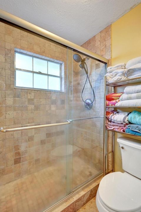 For Sale: $310,000 (2 beds, 2 baths, 1415 Square Feet)