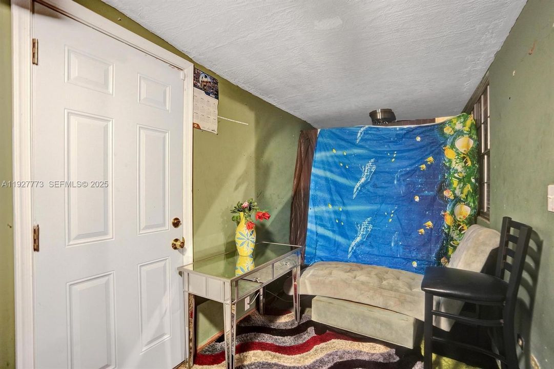 For Sale: $310,000 (2 beds, 2 baths, 1415 Square Feet)