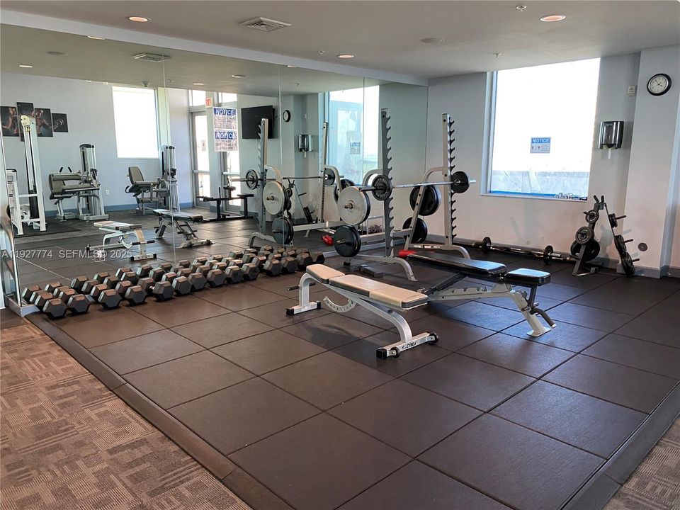 В аренду: $5,000 (2 спален, 2 ванн, 1753 Квадратных фут)