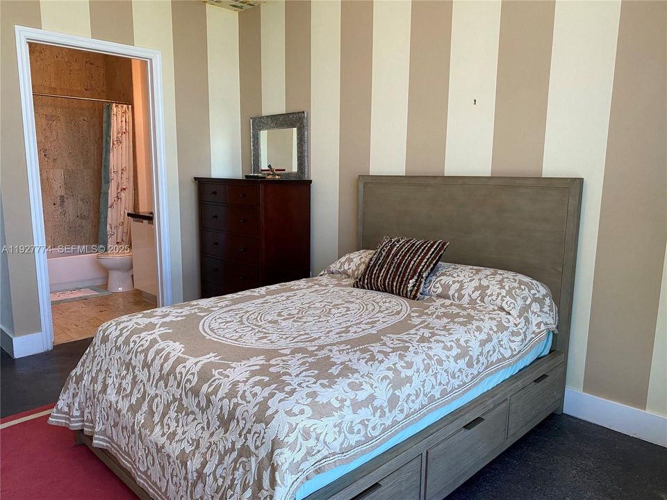 В аренду: $5,000 (2 спален, 2 ванн, 1753 Квадратных фут)