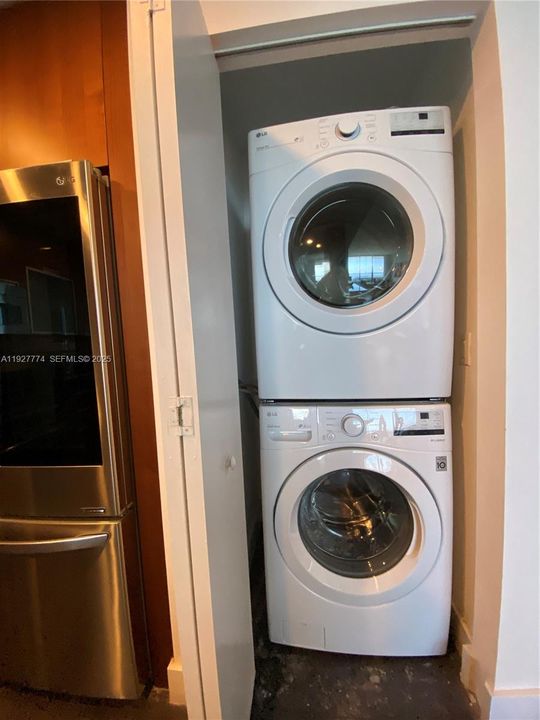 В аренду: $5,000 (2 спален, 2 ванн, 1753 Квадратных фут)