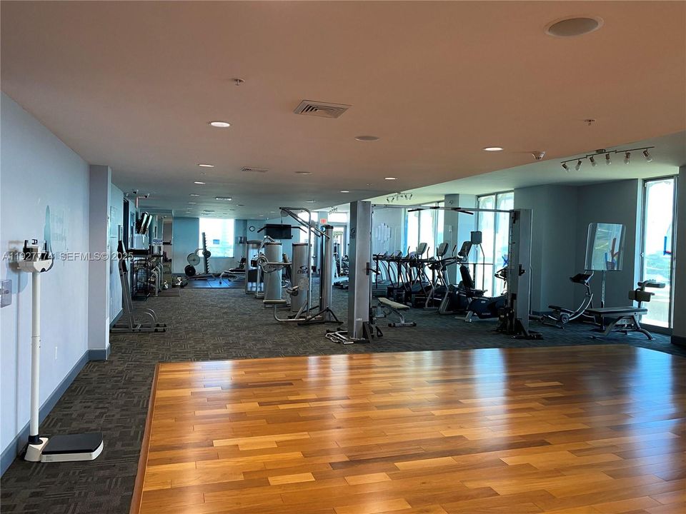 В аренду: $5,000 (2 спален, 2 ванн, 1753 Квадратных фут)