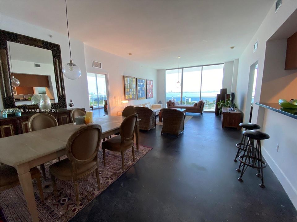 В аренду: $5,000 (2 спален, 2 ванн, 1753 Квадратных фут)