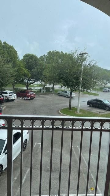 待售: $389,500 (3 贝兹, 2 浴室, 1385 平方英尺)