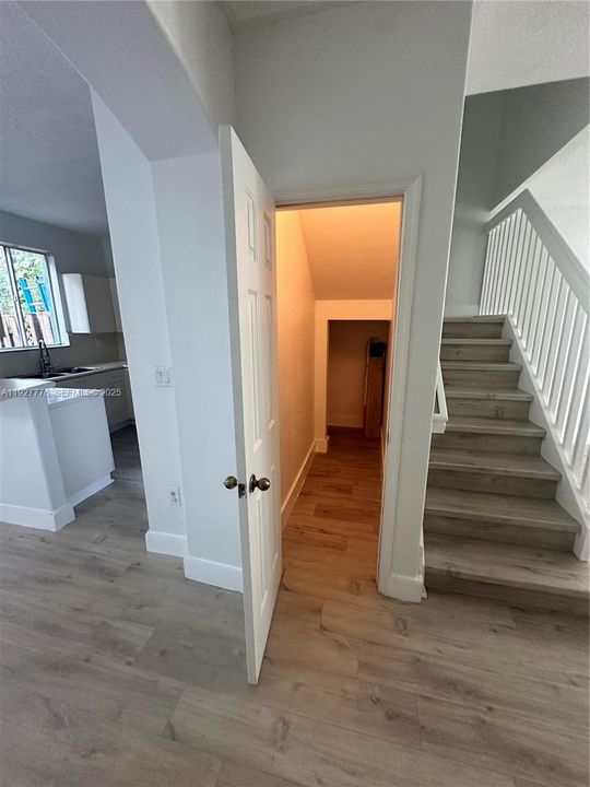 En Renta: $2,500 (3 camas, 3 baños, 1302 Pies cuadrados)