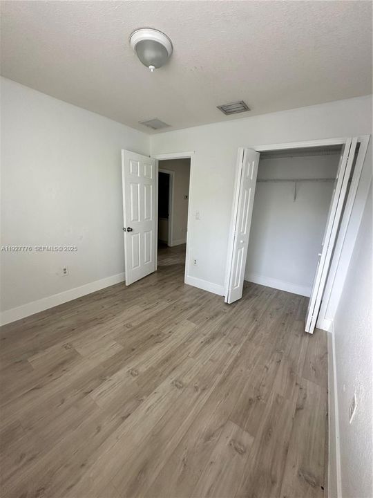 En Renta: $2,500 (3 camas, 3 baños, 1302 Pies cuadrados)