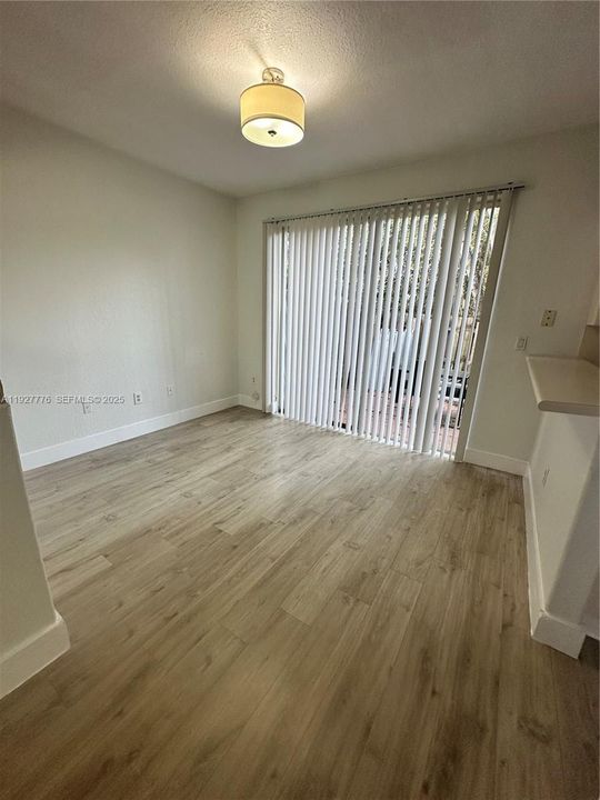 En Renta: $2,500 (3 camas, 3 baños, 1302 Pies cuadrados)