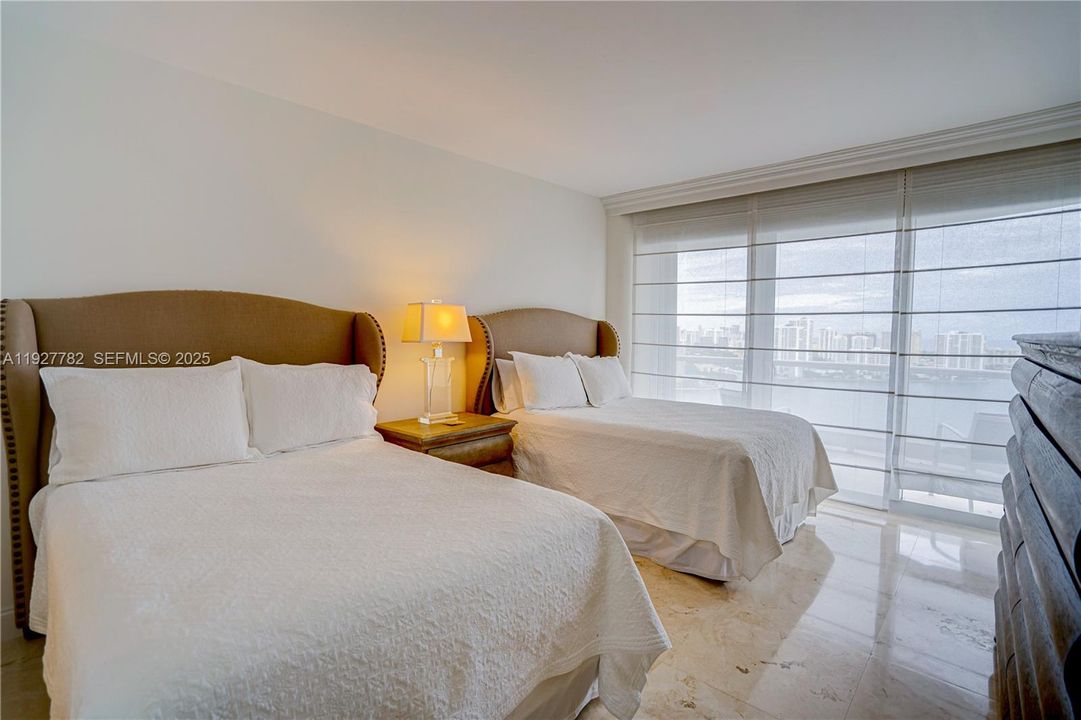 В аренду: $10,000 (3 спален, 3 ванн, 2390 Квадратных фут)