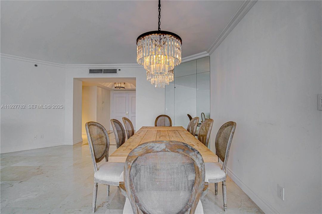 В аренду: $10,000 (3 спален, 3 ванн, 2390 Квадратных фут)